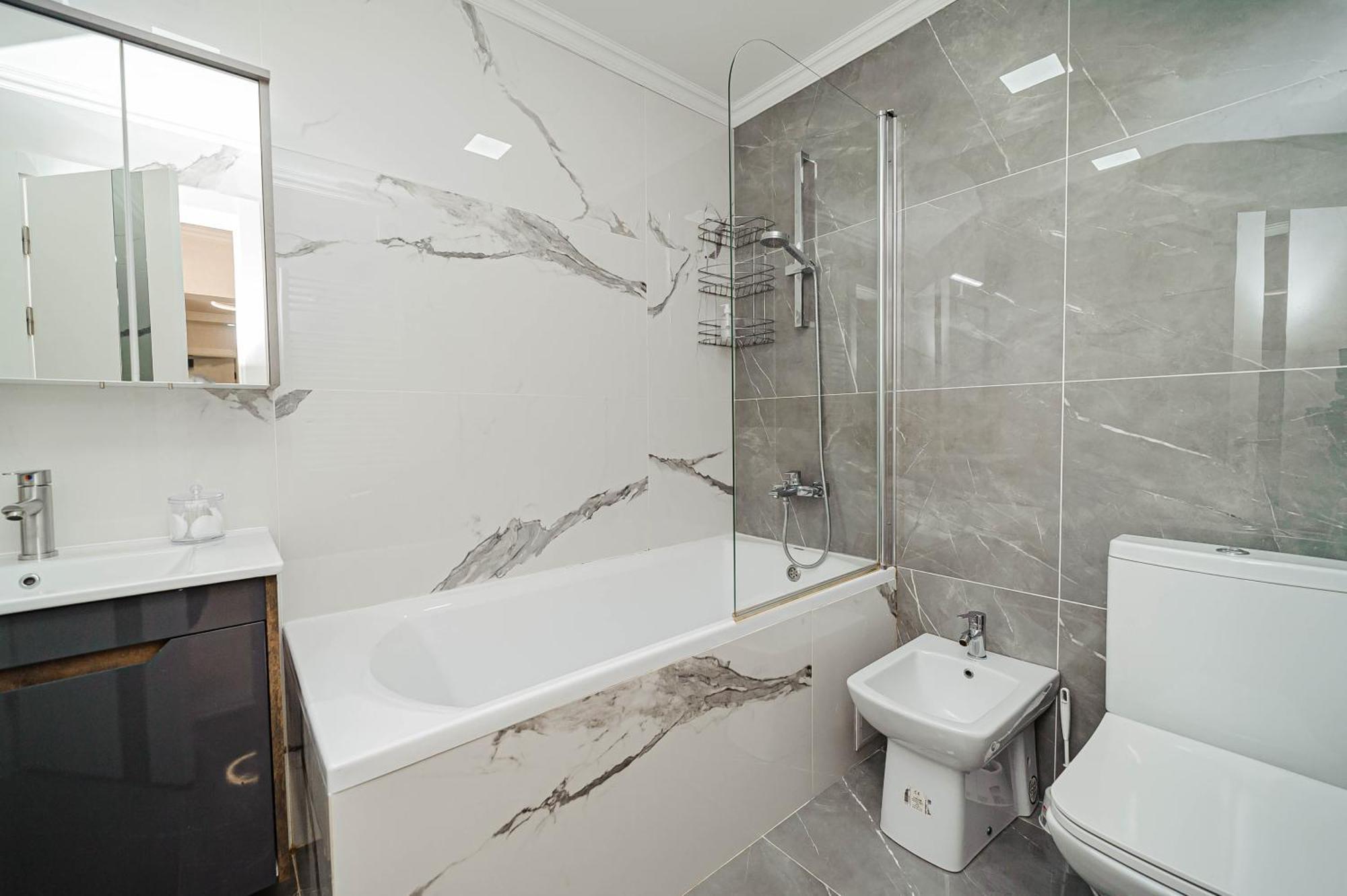 Cozy 2br Near Park! דירה צ'יסינאו